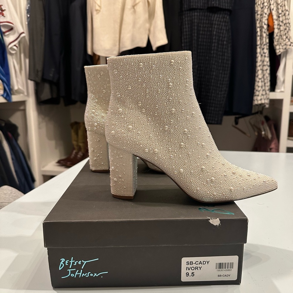Betsy Johnson Crady Booties